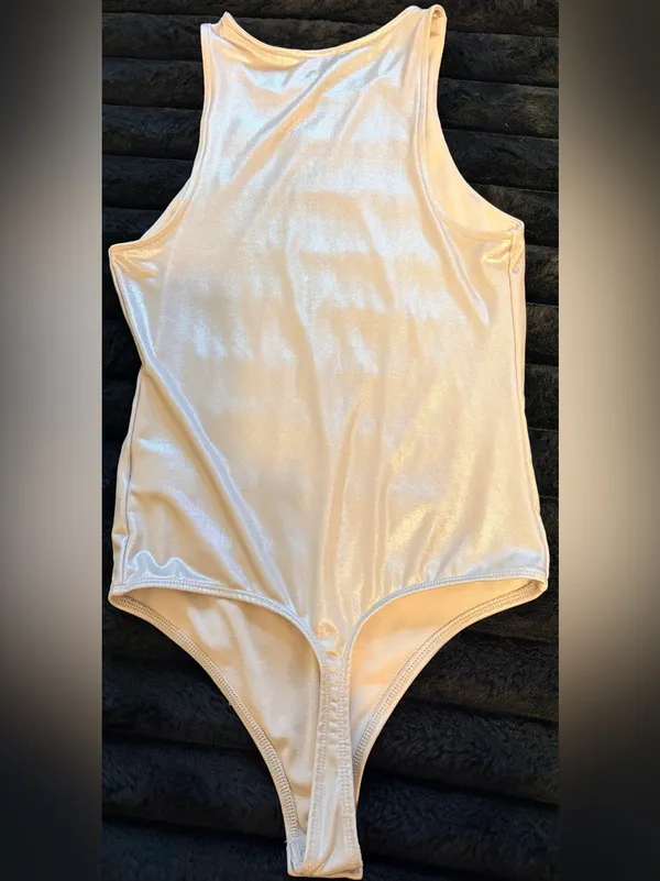 Express Iridescent Pearl White One-Piece Bodysuit - Image 4
