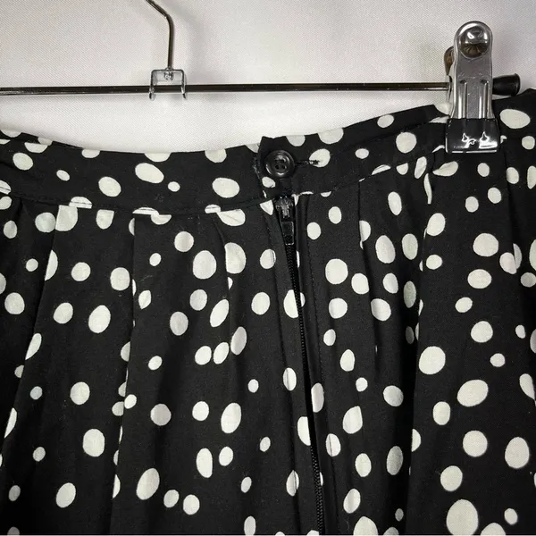 Forever‎ 21 Black & White Polka Dot Circle Mini Skirt S - Image 4