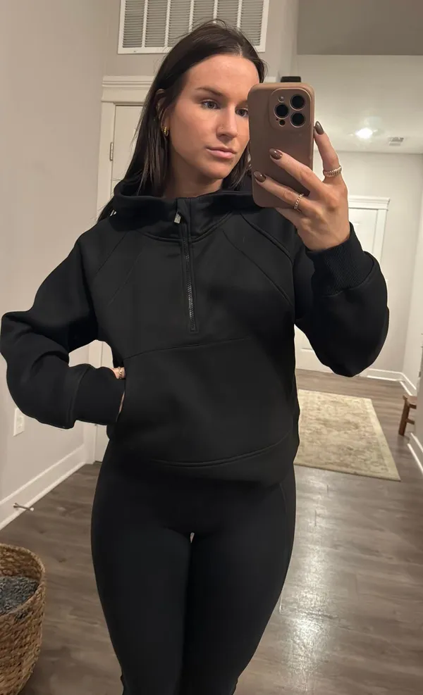 Black Pullover Size M - Image 5