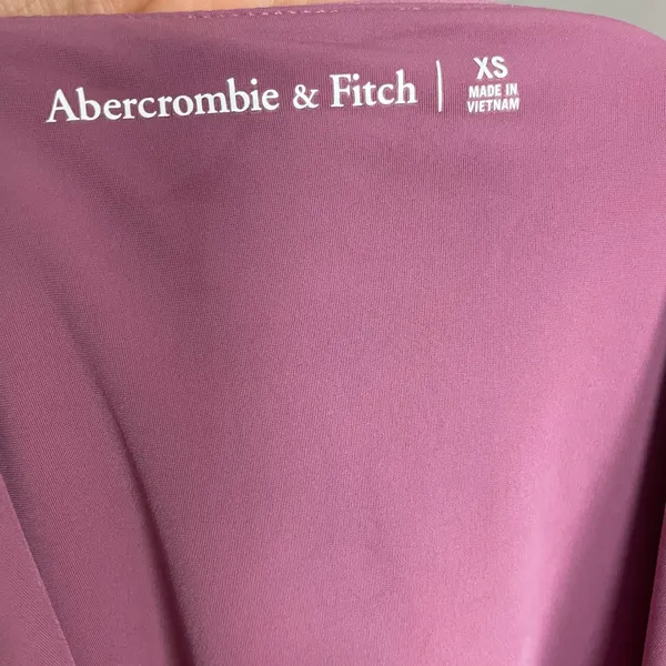 Abercrombie & Fitch Bodysuit Top Seamless XS Mauve Short Sleeves Square Neck - Image 7