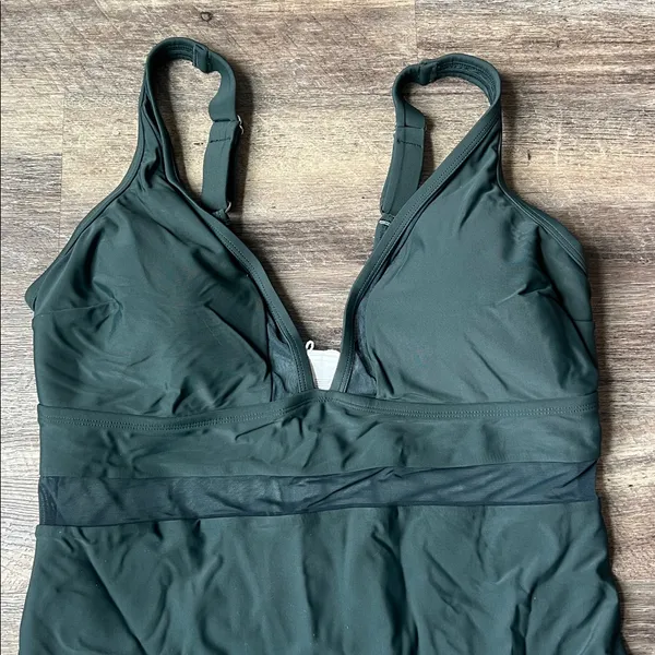 Cheeky Deep Green Women’s one piece bathing Suit, size XL ⚫️ - Image 2