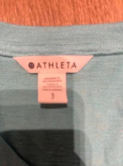 Athleta Short Sleeve Top - Image 3