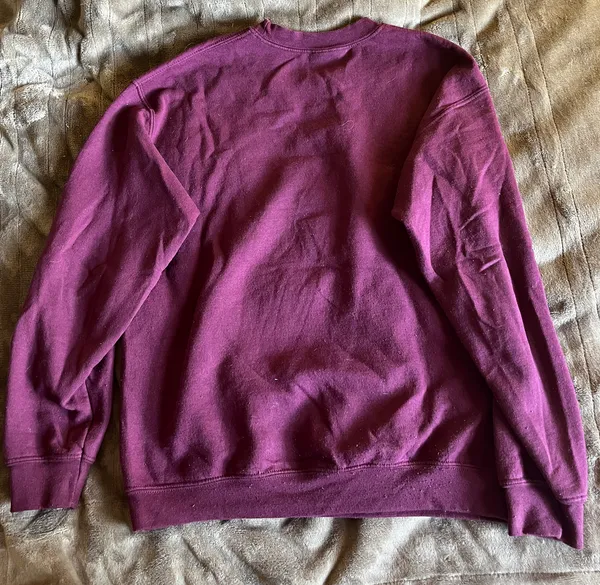 Gildan Zeta Tau Alpha Maroon Sweatshirt - Image 5