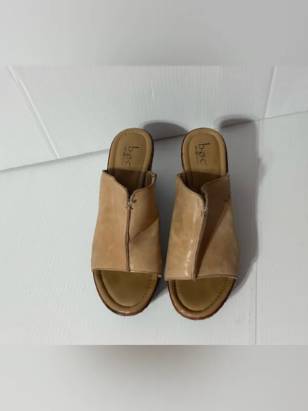 b.o.c. Leather Wedge Slide Sandals women size 8 M - Image 6