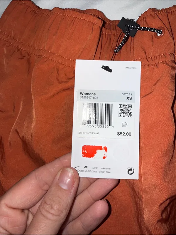 NWT‎ Nike Rust Orange Athletic Cargo Shorts with Swoosh XS - Image 2