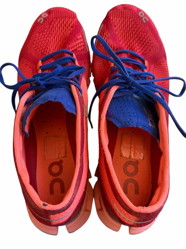 ON Running Women's Red and Blue Cloudflow Sneakers Size 10 - Image 5