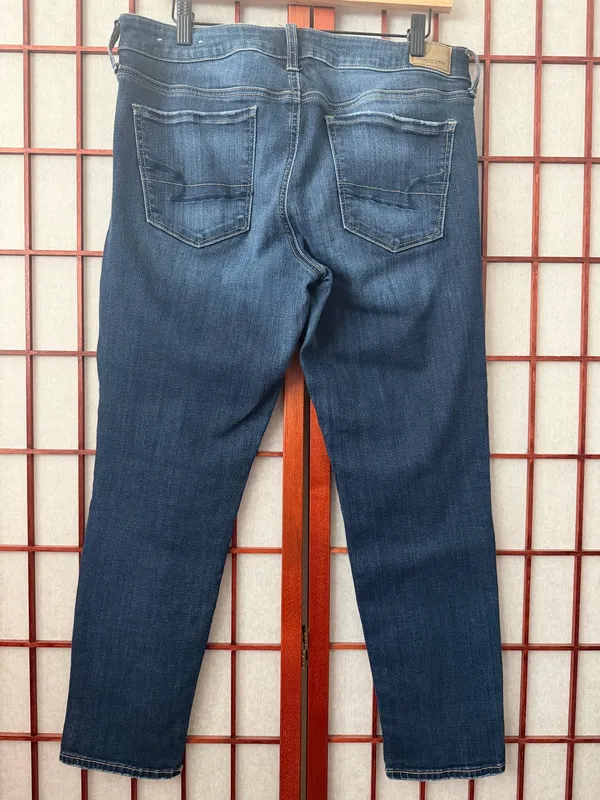 American Eagle Jeans Skinny Stretch straight leg size 12 short - Image 2