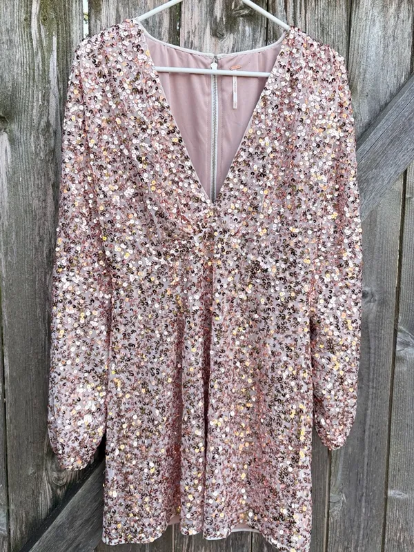 EUC Free People Dance All Night Sequined V Neck Puff Slv. Dress Rose Gold Small - Image 2