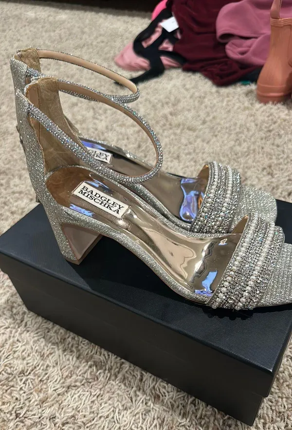 Badgley Mischka Heels - Image 5