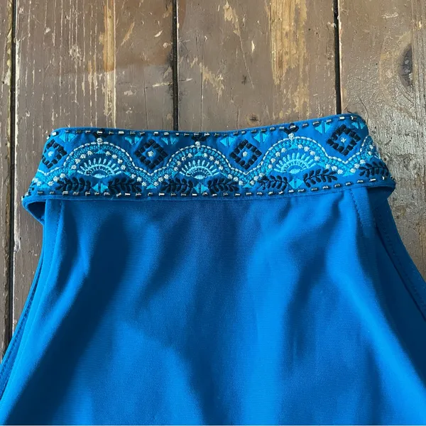 White House Black Market Beaded Turquoise Jersey Embroidered Shift Dress - Image 10