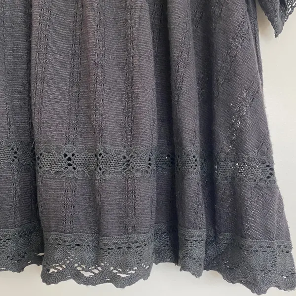 Free People boho crochet and lace short sleeve boxy top black medium - Image 3