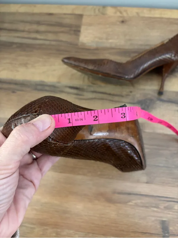 YSL Yves Saint Laurent Lizard Print Leather Stiletto High Heels - Image 12