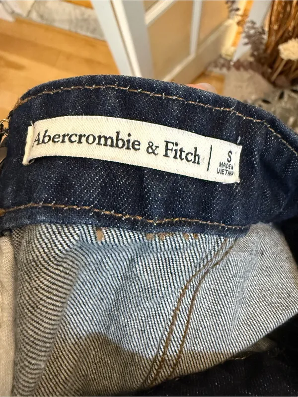 ✨Abercrombie & Fitch Dark Denim Strapless Mini Dress Small✨ - Image 2
