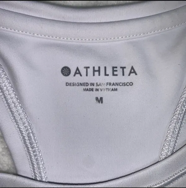 Athleta crop workout tank size medium - Image 7