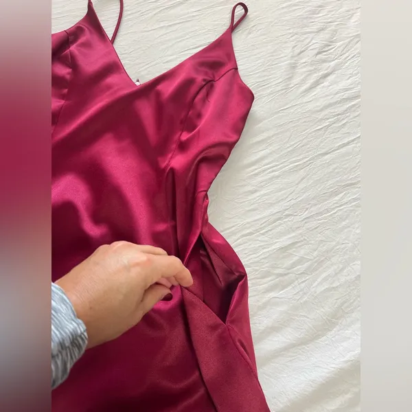 OOTDFash Burgundy Satin Dress Size Medium‎ - Image 11