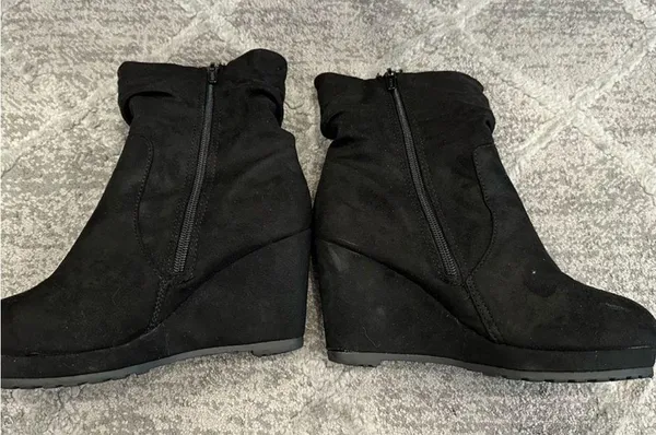 Jenny Fairy Black Suede Boots EU 37 - Image 3
