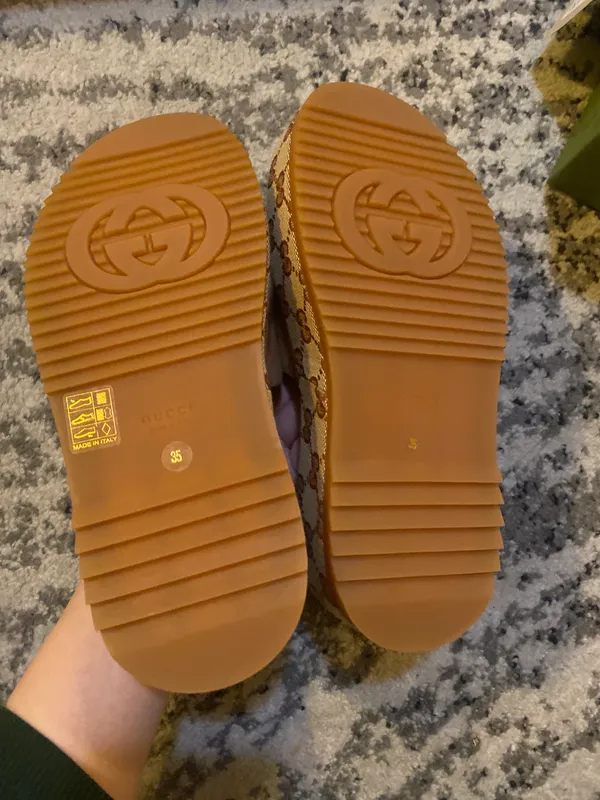 Gucci GG Supreme Platform Sandal Size 35 - Image 4