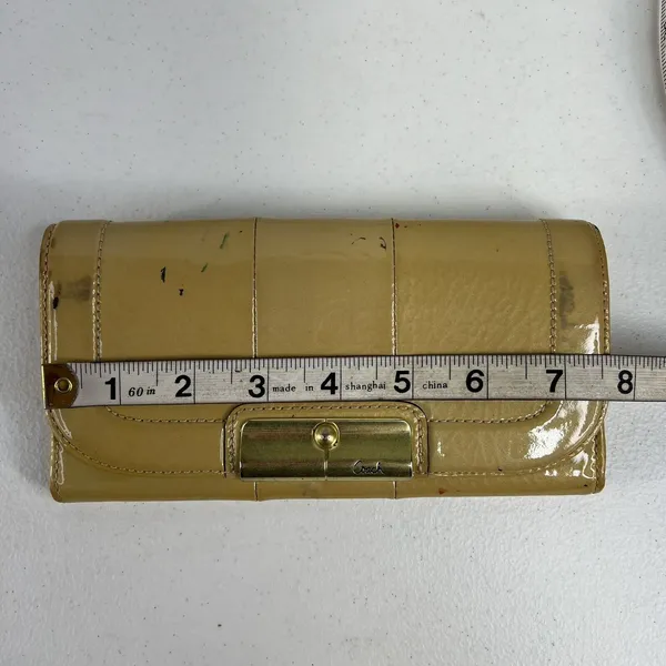 Coach Kristin Envelope Yellow Patent Leather‎ Flap Wallet Clutch ID Checkbook - Image 11