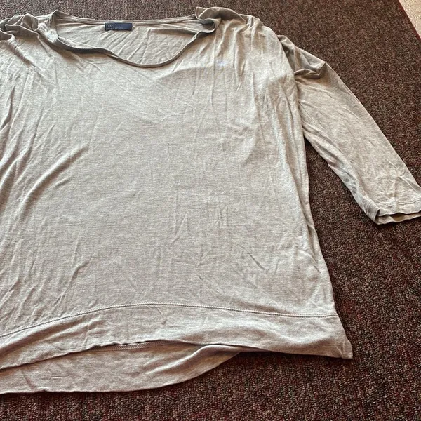 Gap small grey tee‎ - Image 2