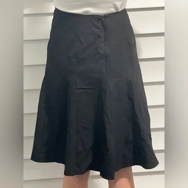 The Limited Black Knee Length Skirt - Image 2