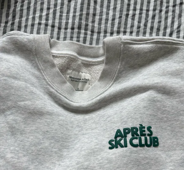 Abercrombie & Fitch Sweatshirt - Image 2