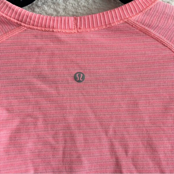 Lululemon‎ Women’s Pink Swiftly Tech Long Sleeve Size 6 - Image 4