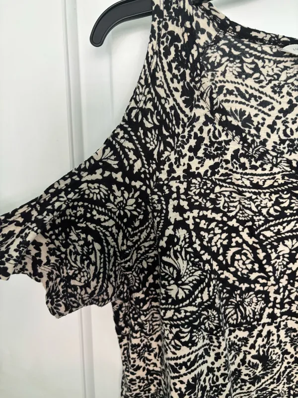 Lucky Brand Pattern tank/short sleeve - Image 2