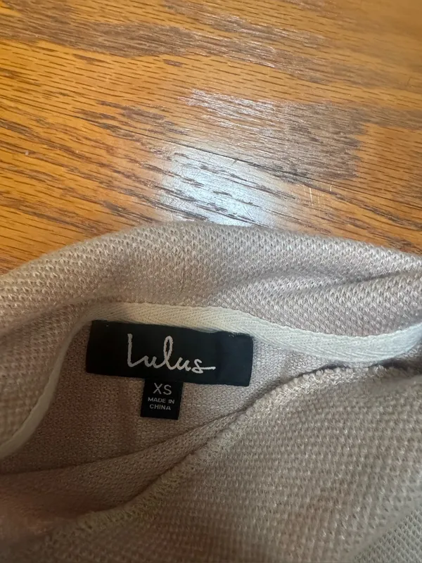 Lulu's Light Gray Cropped Turtleneck Pullover 🎈 - Image 2