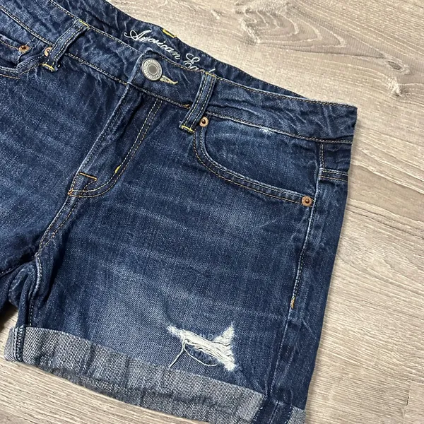 •AMERICAN EAGLE• JEAN SHORTS - Image 2