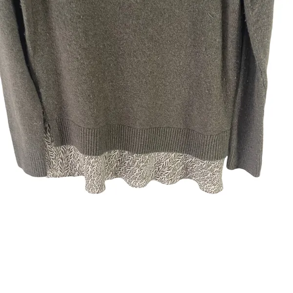 Loft Women's Size Medium Green Gray‎ V Neck Soft Babydoll Sweater - Image 4