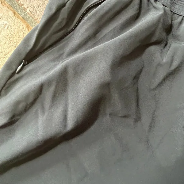 Halara Pull On Black Shorts NEW Size XS Lightweight Casual Athletic Athleisure - Image 3