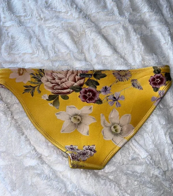 Bottoms - Image 4