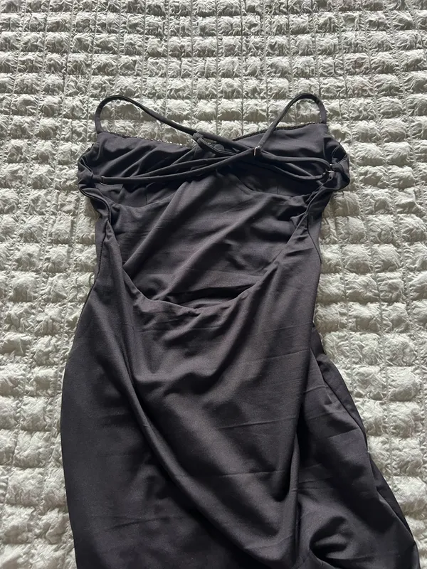 Princess Polly black maxi dress with rhinestone detail. Size: 2 #party #eveningwear - Image 3