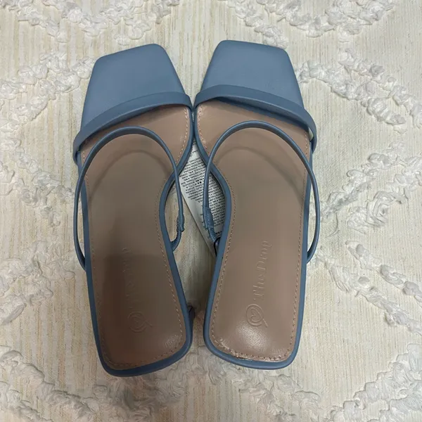 The Drop Strappy Blue Heeled Sandals Size 7.5 - Image 6