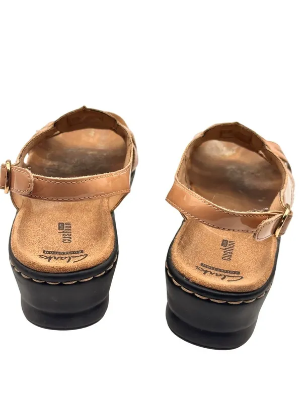 Clarks Size 8 Tan Leather Sandals Adjustable Strap Cushioned Insoles - Image 7