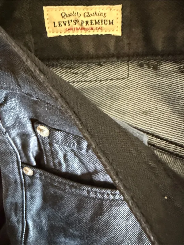 NWT Levi's Premium Ribcage Wide Leg Jeans A6081-0057 BLACK COATED Size 27x32 - Image 7