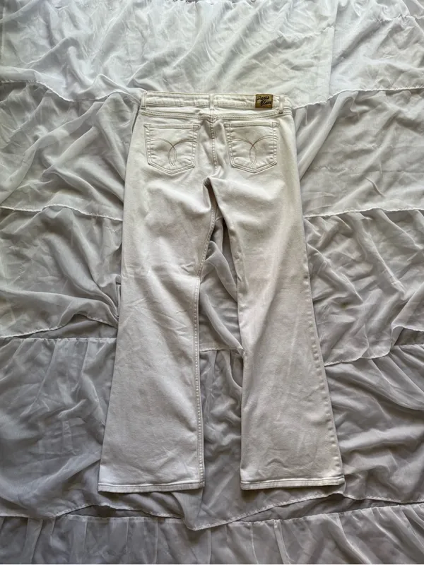Paris Blues Vintage Flare Jeans - Image 8
