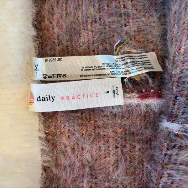 Anthropologie Daily Practice‎ Fuzzy Floral shorts size Small - Image 8