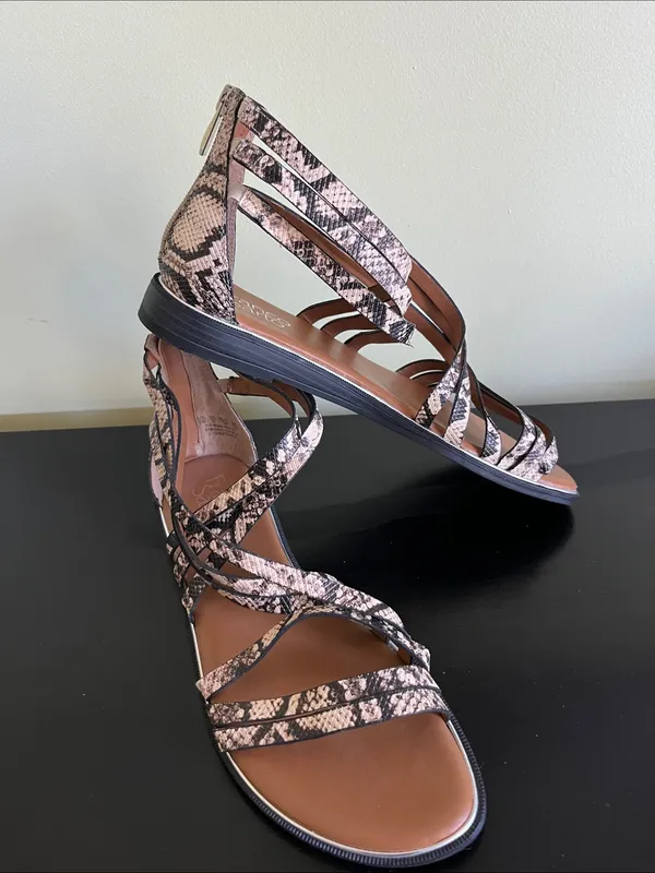 Franco Sarto Gaetana flat gladiator sandals in a natural snake print leather - Image 7