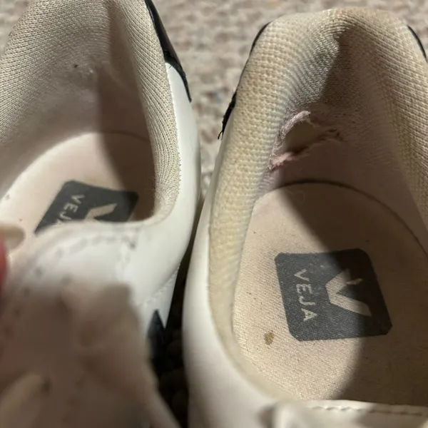 VEJA Esplar Logo Leather Low-Top Sneakers White Black- Size 36 (5) - Image 6