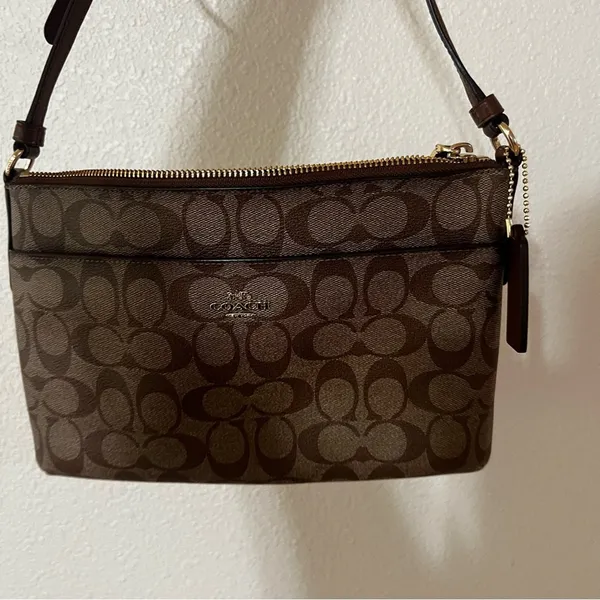 Coach F58316 Signature East/West Crossbody bag 7” x 10.5” - Image 3