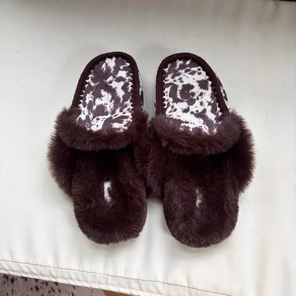 Cowhide print slippers - Image 2
