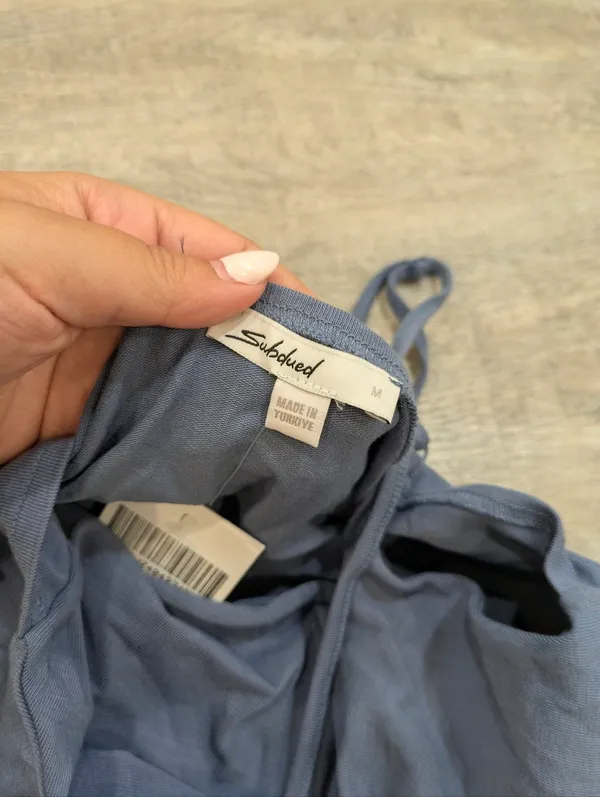 NWT Subdued Blue Spaghetti Strap Ruched Top Size M Size M - Image 3