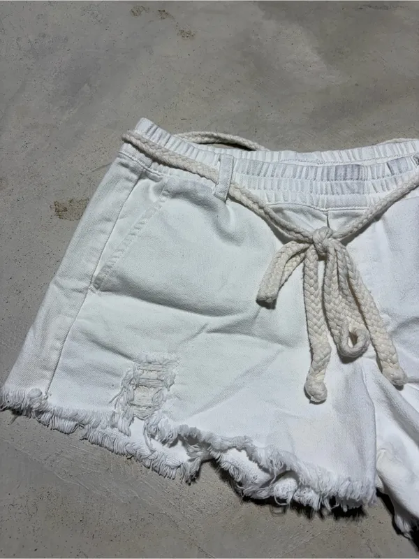 Aerie White Distressed belted denim Shorts XS - Image 4