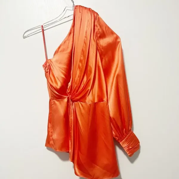 CINQ A SEPT NWT Stace Silk One Shoulder Blouse in‎ Coral Going Out Date Looks - Image 4