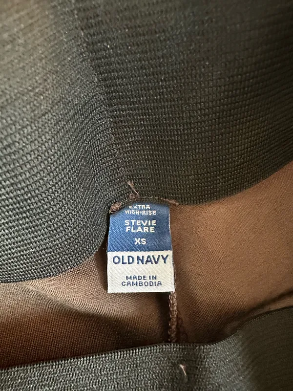 Old Navy Pants - Image 4