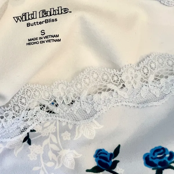 Wild Fable ButterBliss‎ Light Blue Floral Lace Trim Romper Bodysuit Womens S NWT - Image 6