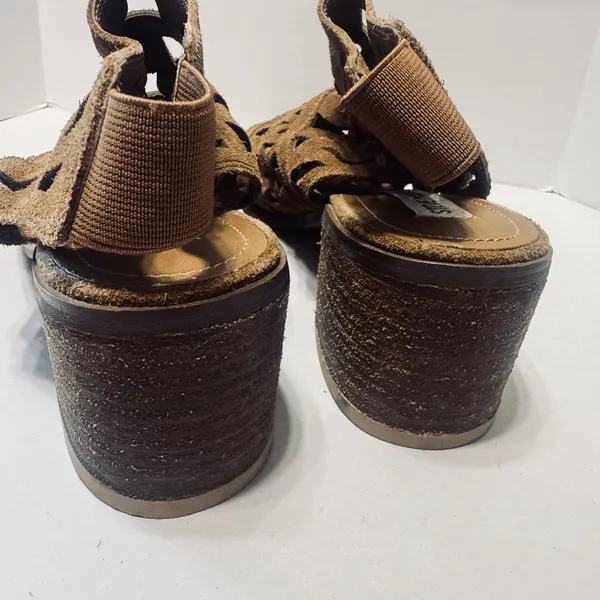 Steve Madden Estee Brown Suede Sandals Women’s 7.5M block heels laser cut - Image 4