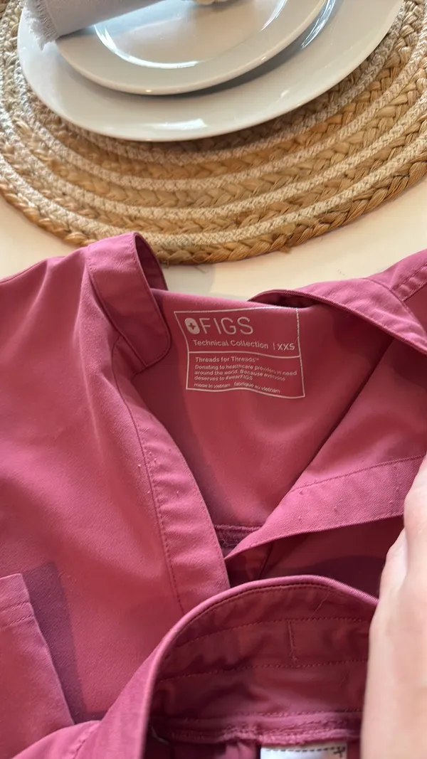 Pink Figs Scrub Set - Image 3