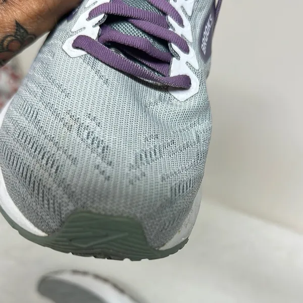 Brooks Gray and Purple Athletic Shoes for Running - Image 5